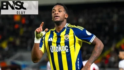 Galatasaray'da sürpriz bir gelişme: Jhon Duran transferi için imza aşamasında!