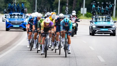 Cumhurbaşkanlığı Türkiye Bisiklet Turu pedal çevirmeye devam ediyor, heyecan dorukta!