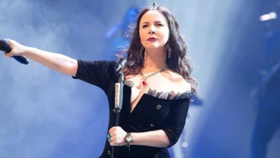Şebnem Ferah, son konserinde sıradaki şehri duyurdu!