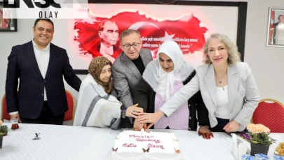 Kars Valisi Ziya Polat ve Eşi Pınar Filiz Polat, Huzurevi Sakinlerini Mutlu Etti