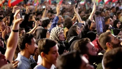 İran Milli Takımı, ABD'ye karşı sert bir duruş sergiliyor! Tahran'da 'ölüm' sloganları atıldı