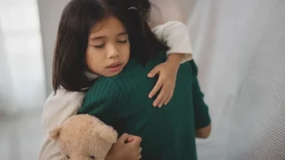 Ebeveynlerin sessizliği, çocukların çığlığı olabilir mi? Küsmek, gerçekten bir terbiye yöntemi mi?