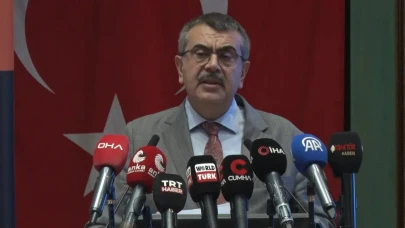 Bakan Tekin, teknoloji ve eğitim konusunda uyarılarda bulundu: Dijital çağda değerlerimize sahip çıkmalıyız!