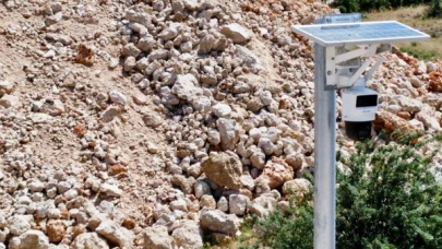 Kepez'de çevre kirliliğine karşı fotoğraf kapanlarıyla sıkı denetim sağlanacak.