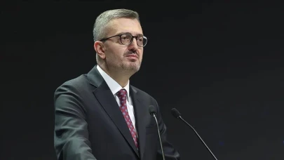 İletişim Başkanı Duran'dan Anneler Günü'nde Yürekleri Isıtan Mesaj!