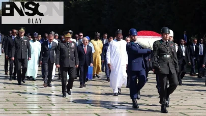 Nijer lideri Ankara'da: Anıtkabir'de saygı duruşu