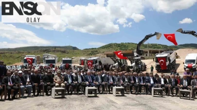 Tunceli'de Yollar Yenileniyor: 45 Yeni Dev Projeyle 120 Kilometrelik Asfalt Döşeniyor