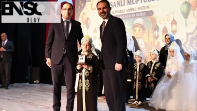 Minik eller semaya kalktı, başarıları taçlarla kutlandı: Tavşanlı’da unutulmaz mezuniyet