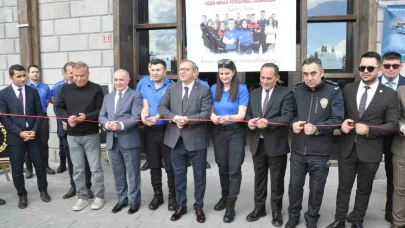 Parmaklıklar ardında üretilen sanat: Kars’ta hükümlülerin el emeği göz nuru eserleri görücüye çıktı