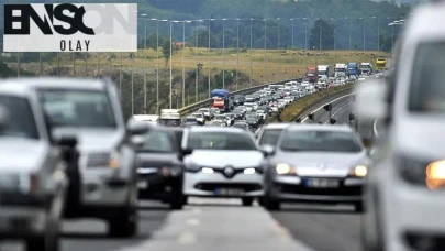 Bayram tatili sonrası İstanbul trafiği kilitlendi : Yoğunluk yüzde 58'e ulaştı
