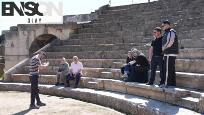 Batı Karadeniz'in keşfedilmemiş incisi: Konuralp Antik Tiyatro, bayram tatilinde ziyaretçi akınına uğradı