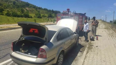 Besni’de korku dolu anlar: Seyir halindeki araç bir anda küle döndü