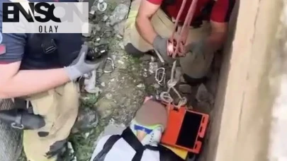Zeytinburnu'nda korku dolu anlar: 5 metrelik boşluğa düşen vatandaş için seferber oldular