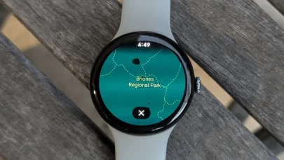 Kara bulutlar altında gizemli bir şekilde gün yüzüne çıkan Pixel Watch 5'in sızdırılan detayları heyecan yarattı