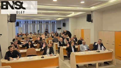 Atakum Belediye Meclisi'nin gergin toplantısında bütçe tartışmaları: Maaşlar mı öncelikli, yoksa yatırımlar mı?
