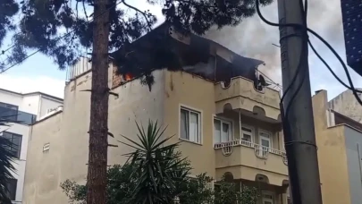 Bursa'da dehşet anları yaşandı: Alevler hızla çatıları sardı, vatandaşlar panikle sokağa fırladı