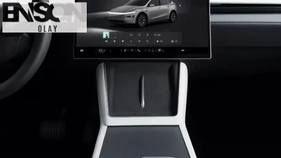 Efsanevi Tesla Modeline Yepyeni Bir Ek: Şarj Ünitesi Artık Havalandırmalı!