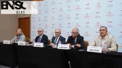 Sağlık Uzmanları Uyarıyor: İnternetten Alınan Doktor Tavsiyeleri Tehlikeli Olabilir