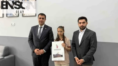 Şemdinli'nin Gururu: Bursluluk Sınavında Mükemmel Performans Gösteren Öğrenci Zirveye Taht Kurdu!