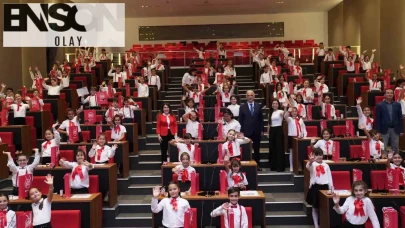 Başkan Yıldırım’dan minik sanatçılara teknoloji desteği: 120 öğrencinin yüzü güldü