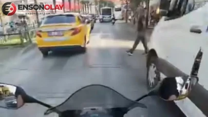 Bursa'da motosikletin yayaya çarptığı kaza kask kamerasına yansıdı