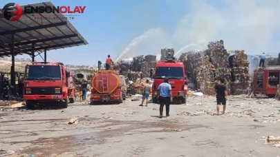 Gaziantep'te kağıt fabrikasında yangın çıktı