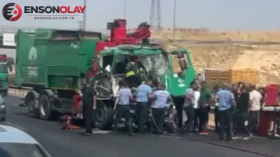 Gaziantep'te tıra çarpan çöp kamyonunun sürücüsü ağır yaralandı