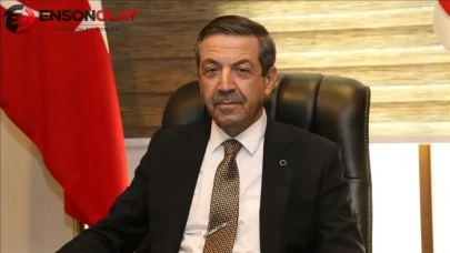 KKTC Dışişleri Bakanı Ertuğruloğlu'ndan Türkiye mesajı : Davamız bir, geleceğimiz ortak