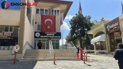 Burdur Belediyesi'ne yönelik 'görevi kötüye kullanma' suçlamasıyla ilgili ilk duruşma gerçekleşti
