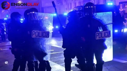 İspanya’nın Dünya Kupası kutlamasında çeşme çöktü : 13 yaşındaki çocuk öldü