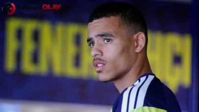 Fenerbahçe'nin yeni transferi Mason Greenwood, sarı lacivertli formayla ilk antrenmanına çıktı