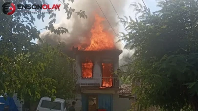 Bayındır ilçesinde bulunan 2 katlı bir ev korkunç bir yangınla kül oldu