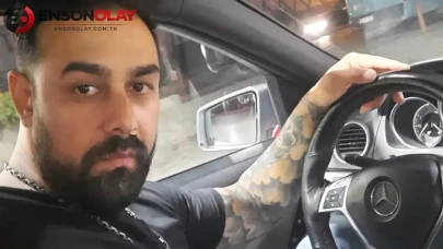 İzmir'de araç içinde husumet kavgası : Kesici aletle yaralanan 2 çocuk babası genç kurtarılamadı