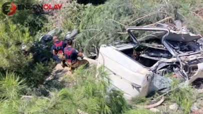 Hatay Antakya'da kaza : Kamyon şarampole devrildi