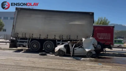 Bursa'da meydana gelen kamyon kazasında ağır yaralanan sürücü yaşamını yitirdi