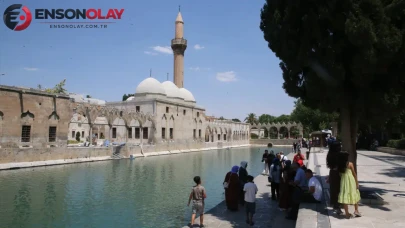 Şanlıurfa'da mevsim normallerinin üzerinde sıcaklık : Sokaklar boş kaldı