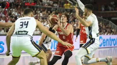 A Milli Basketbol Takımı doludizgin devam ediyor : Elemelerde 5'te 5
