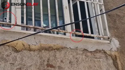 Diyarbakır'da eve silahlı saldırı : Pencerelere kurşun yağdıran 3 şüpheli aranıyor