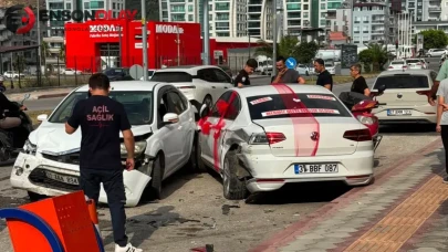 Hatay'da gelin arabası ile otomobil çarpıştı, 1 kişi yaralandı