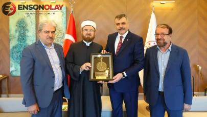 Tarım ve Orman Bakanı Bekir Pakdemirli, Dünya Müslüman Alimler Birliği Başkanı Dr. Ekmeleddin İhsanoğlu ile görüştü.