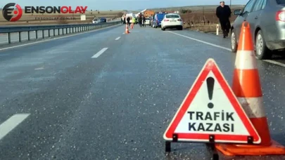 Silivri’de freni boşalan belediye kamyoneti durağa daldı : 1 kadın yaralandı