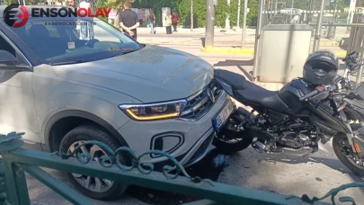 Eskişehir'de kaza : Yayalara yol veren motosikletliye otomobil çarptı