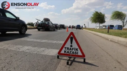 Büyükçekmece'de feci kaza : İki otomobilin çarptığı yaya hayatını kaybetti