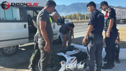 Bursa'da motosiklet ile minibüs çarpıştı : 2 yaralı