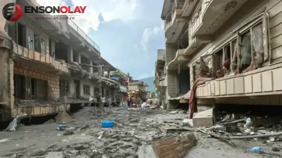 Nepal'deki felakette bilanço artıyor : Can kaybı 794'e yükseldi, 2 bin 500 kişi kayıp