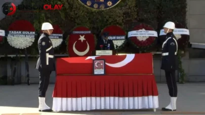 Esenyurt'ta denetim sırasında şehit olan polis memuru Mehmet Ali Topatan için tören düzenlendi