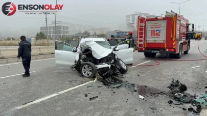 Samsun Kavak'ta araç direğe çarptı : 1 ölü, 3 yaralı