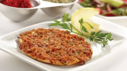 Ev Yapımı Fındık Lahmacun, Geleneksel Kebapçıları Zorluyor! Yepyeni Bir Lezzet Sizi Bekliyor.