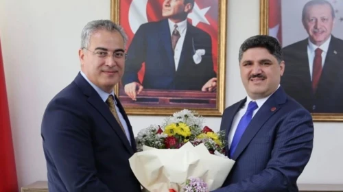 Uzm. Dr. Emre Asiltürk, Diyarbakır İl Sağlık Müdürü olarak atandı, sağlık hizmetlerinde deneyimli