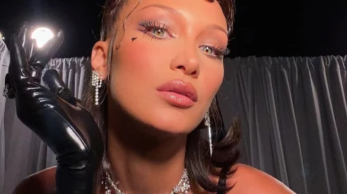 Göz Makyajında Yeni Bir Trend: Balık Sırtı Eyeliner!